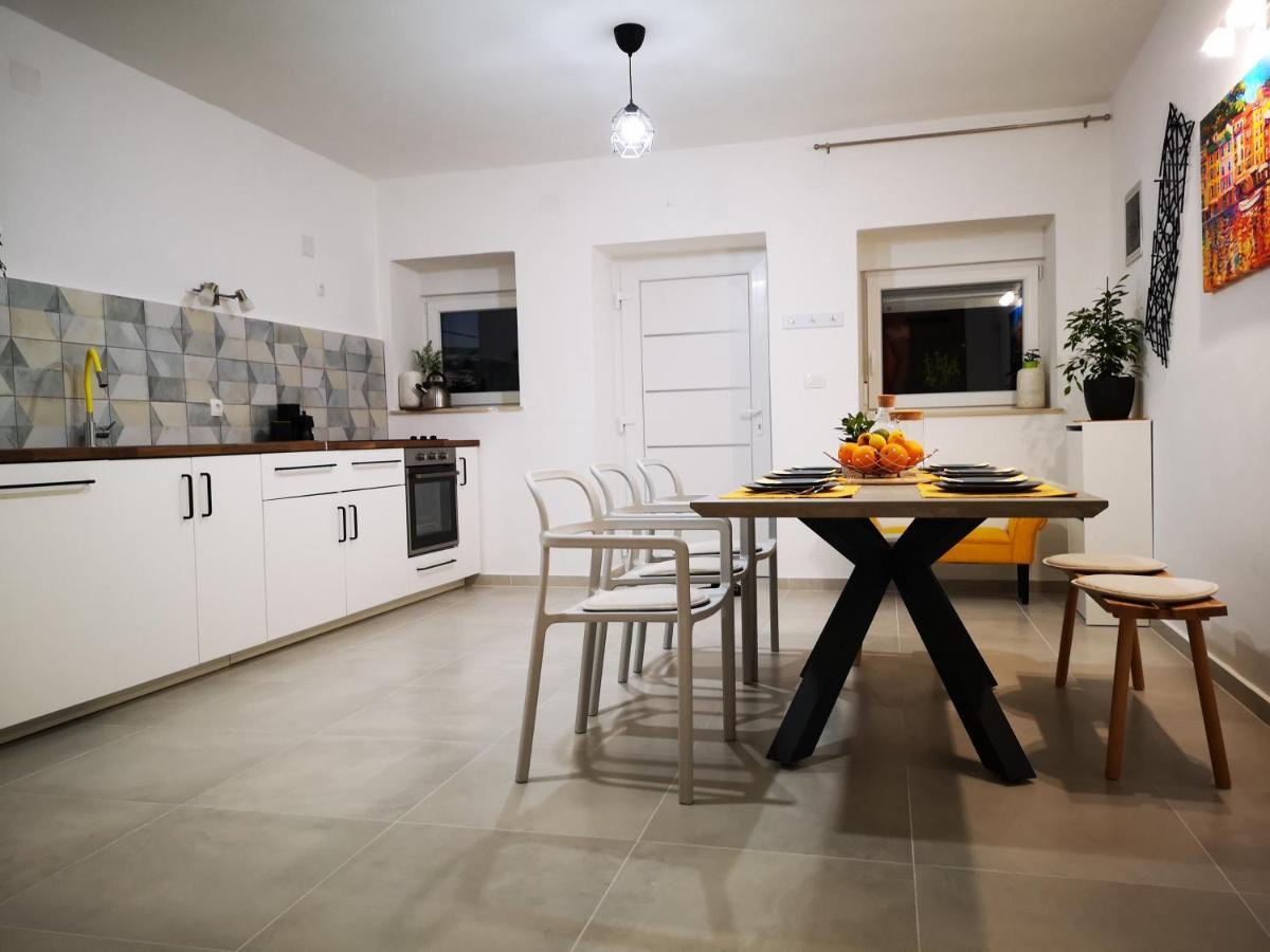 Apartment Sunrise, Coastal Istra, Pula Duga Uvala Pavicini Екстериор снимка