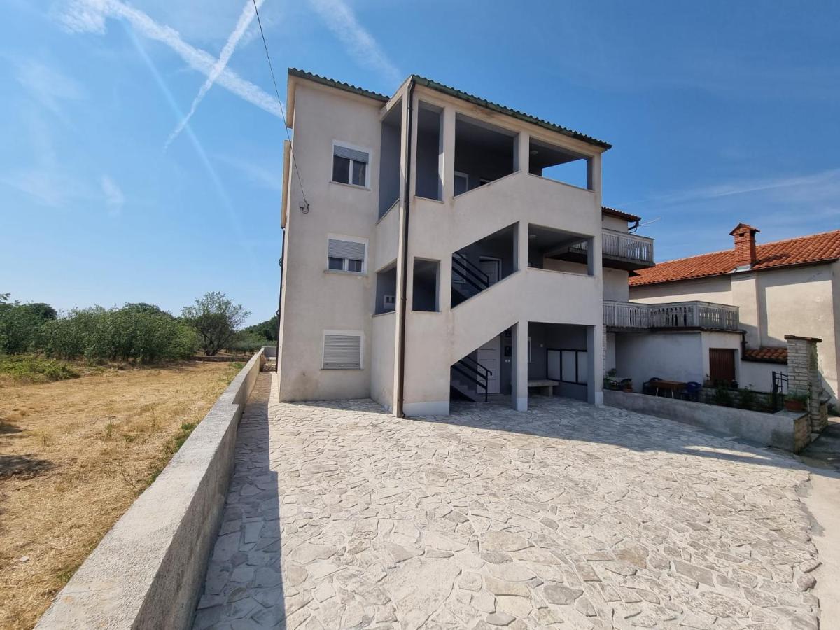 Apartment Sunrise, Coastal Istra, Pula Duga Uvala Pavicini Екстериор снимка